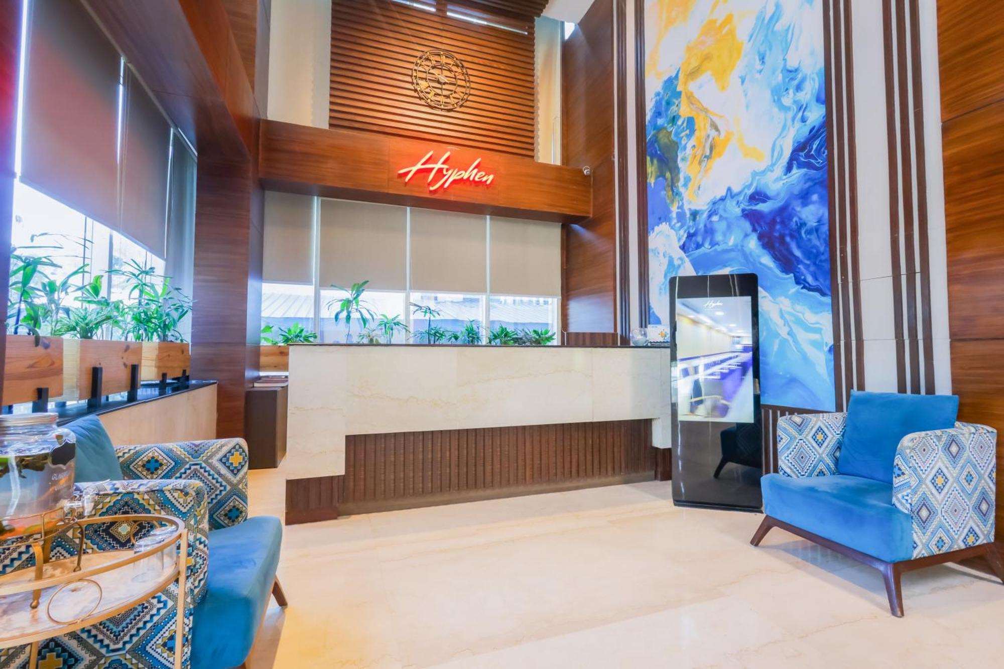 Hyphen Business Hotel Νόιντα Εξωτερικό φωτογραφία