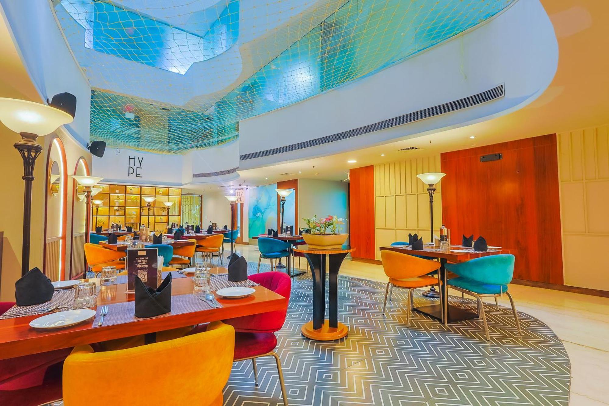 Hyphen Business Hotel Νόιντα Εξωτερικό φωτογραφία
